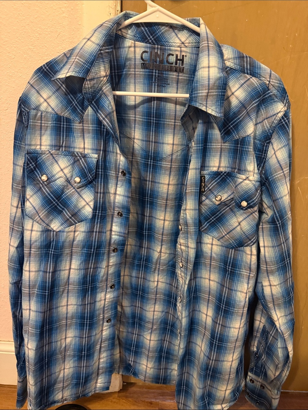 Cinch Blue and White Plaid Western Button-Down Shirt